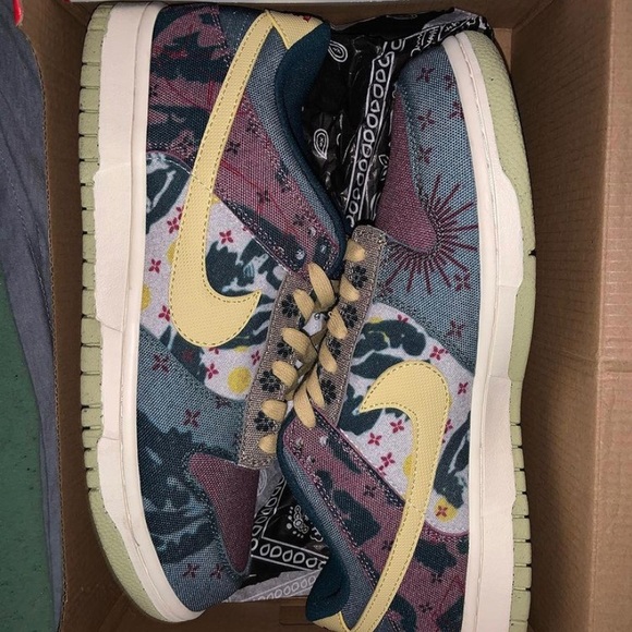 Nike dunks low “community garden” - Picture 4 of 4